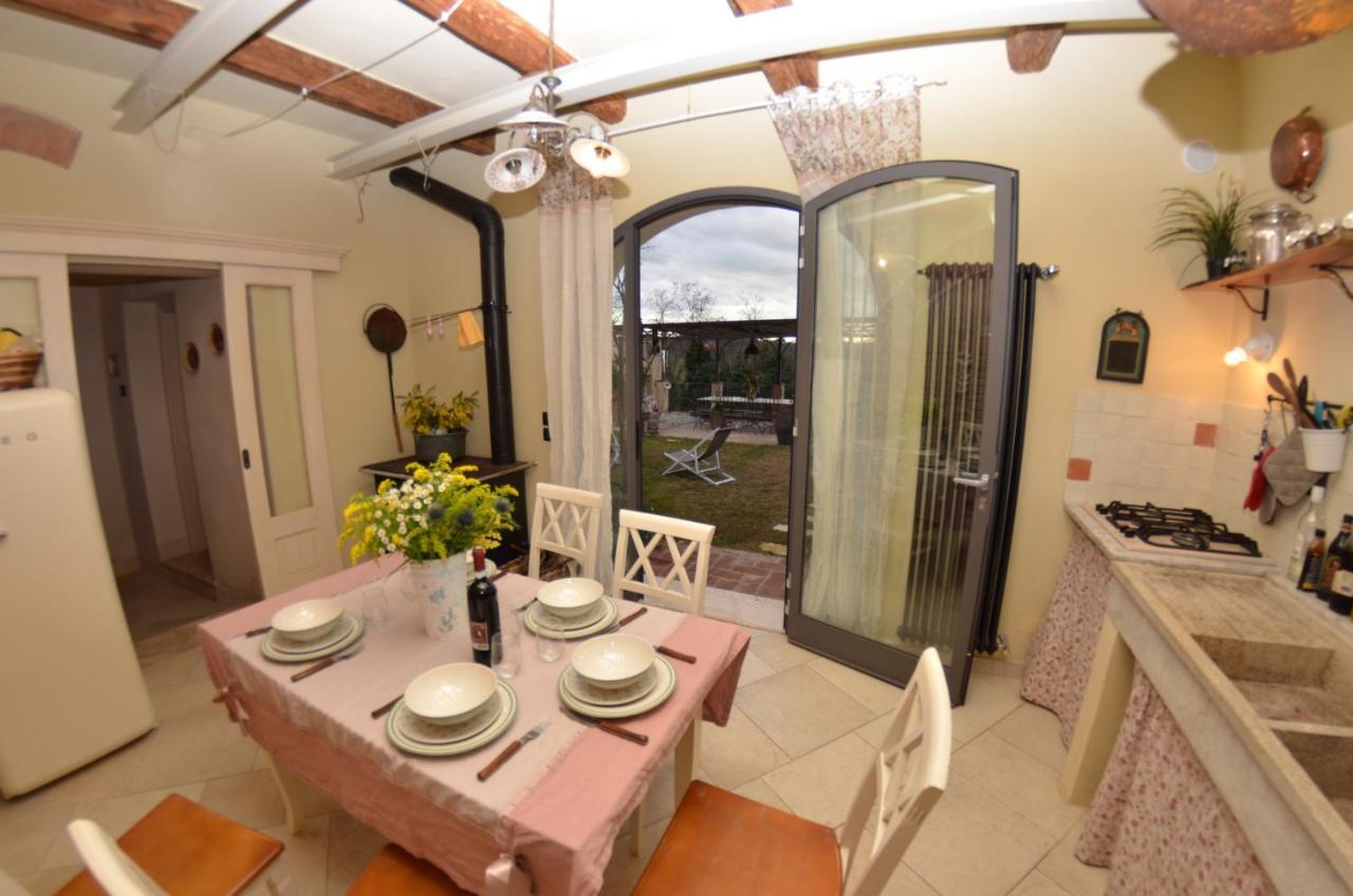 Al Colle Di Lari Vila Exterior foto