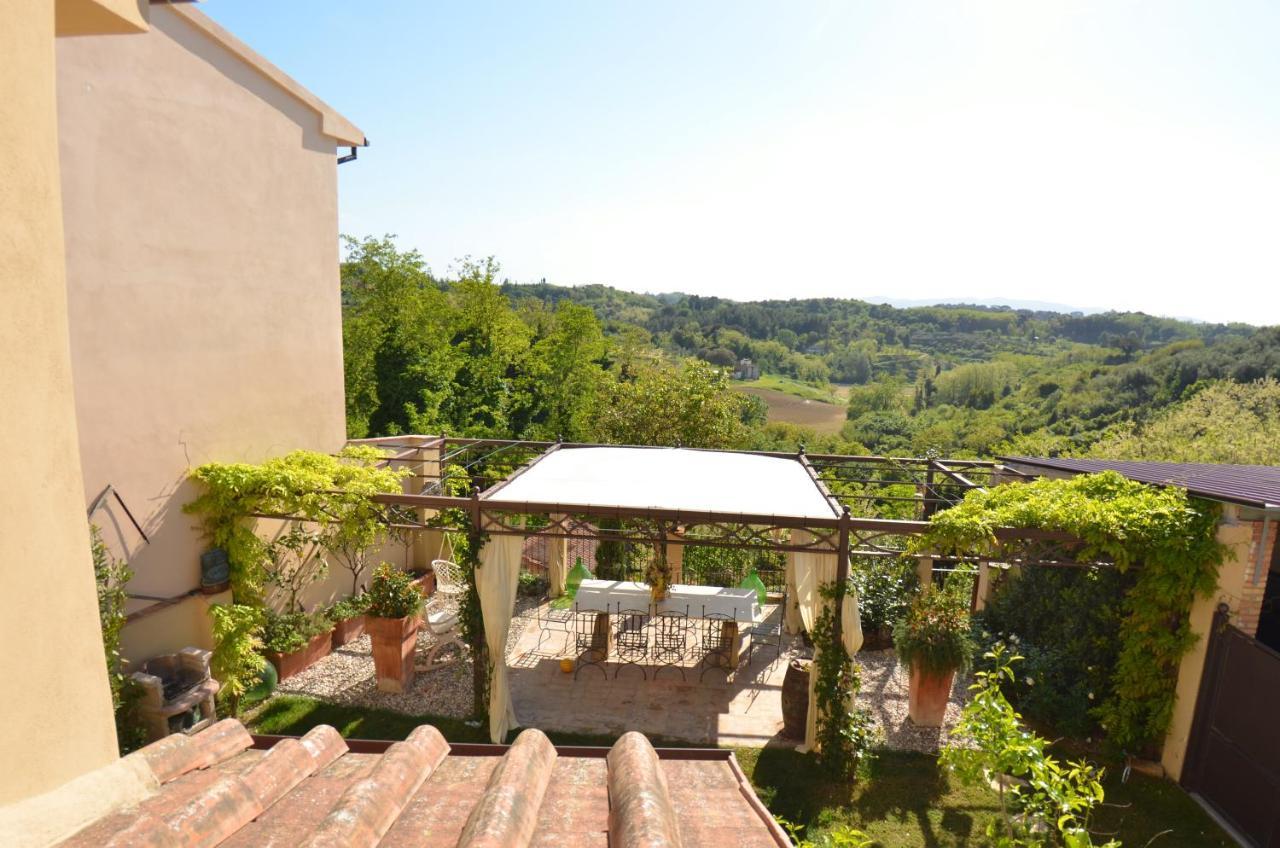 Al Colle Di Lari Vila Exterior foto