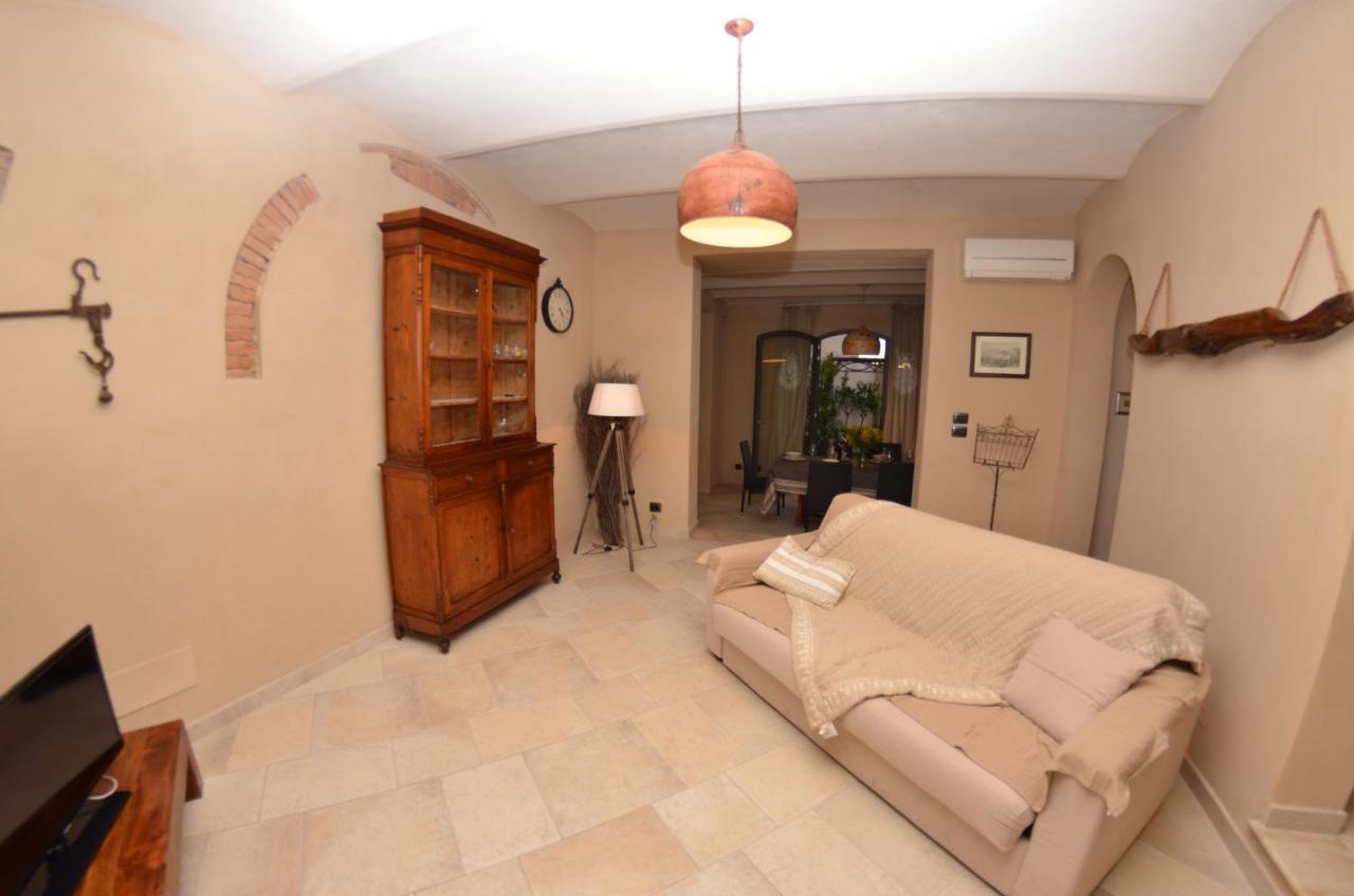 Al Colle Di Lari Vila Exterior foto